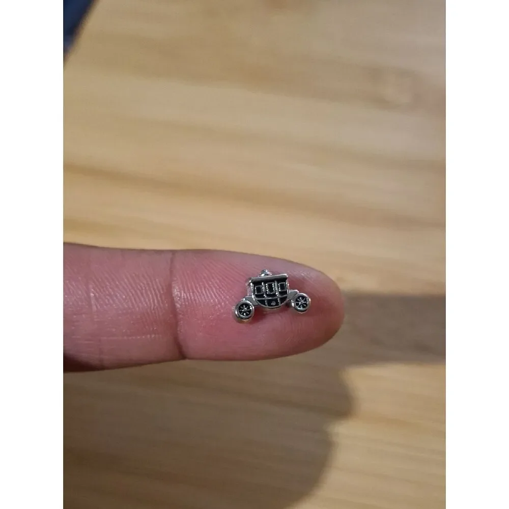 N/A tiny silver